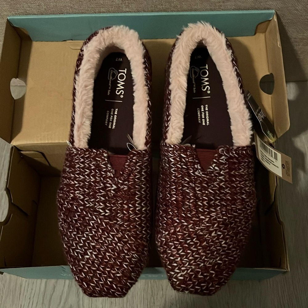 Sweater knit TOMS slip-on